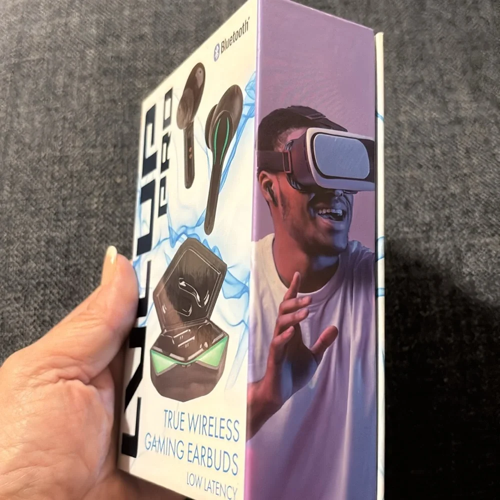 LVLUP PRO True Wireless Gaming Earbuds